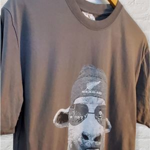 ☆"New Zealand"☆ Football / Soccer Men's Graphic Tee-shirt